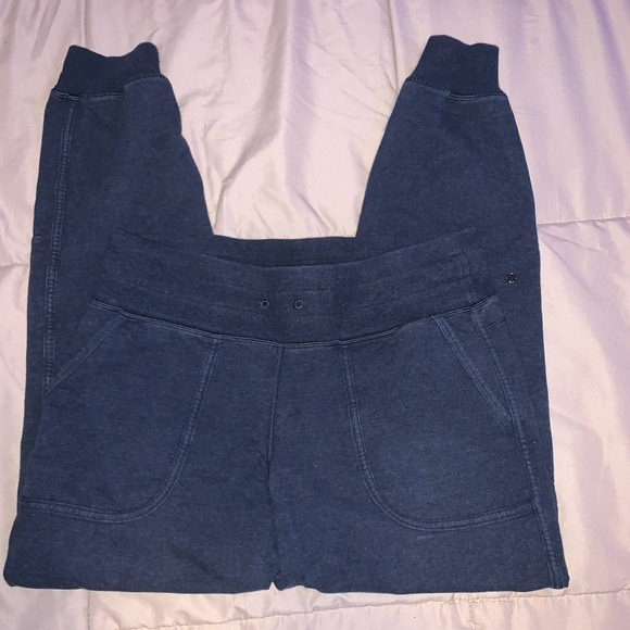 Lululemon joggers - Picture 1 of 4